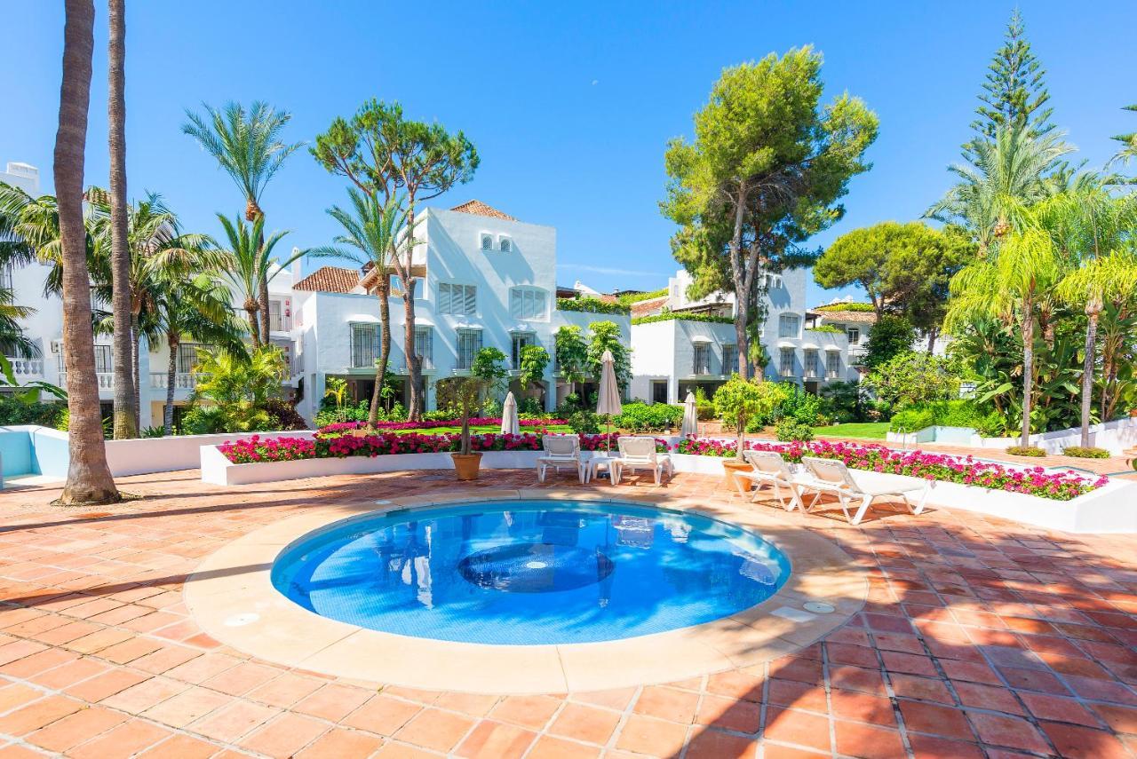 Elviria Playa White Pearl Beach Марбелья Экстерьер фото