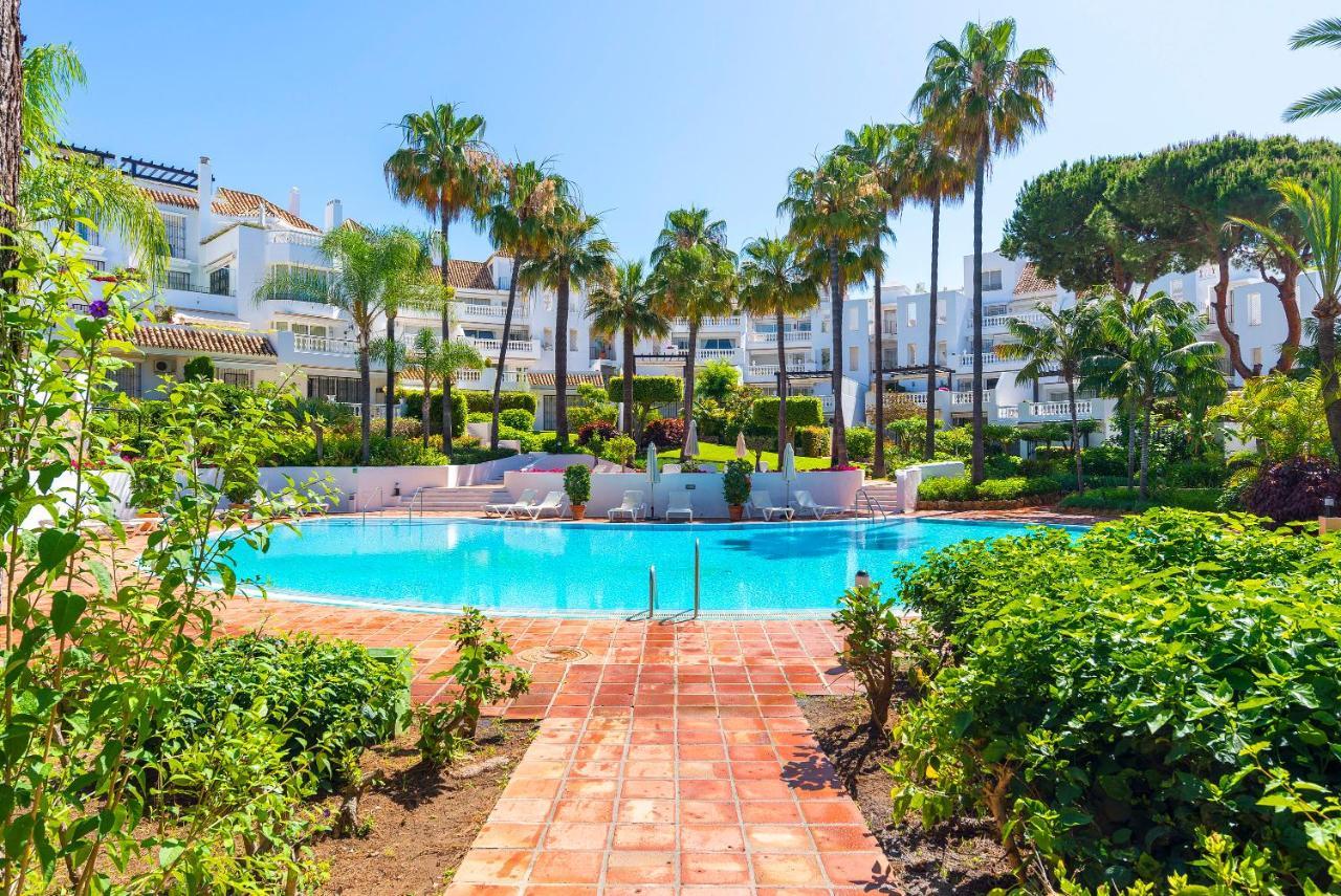 Elviria Playa White Pearl Beach Марбелья Экстерьер фото