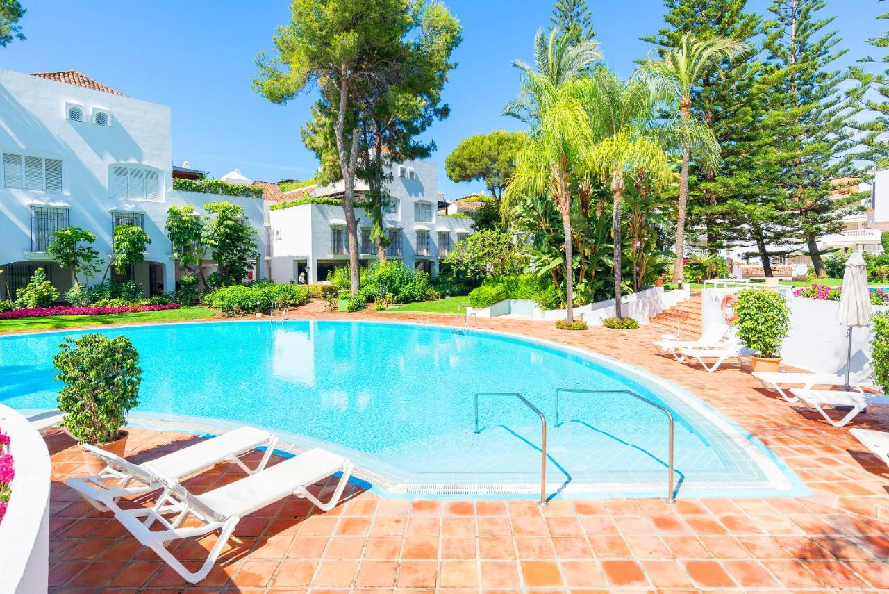 Elviria Playa White Pearl Beach Марбелья Экстерьер фото